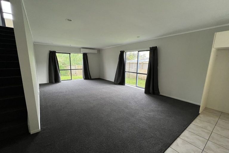 Photo of property in 6 Kora Avenue, Ranui, Auckland, 0612