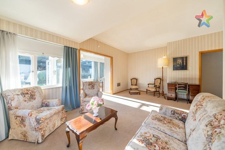 Photo of property in 221 Taita Drive, Avalon, Lower Hutt, 5011