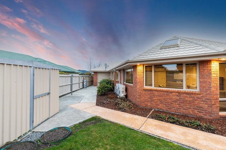 Photo of property in 1 Becmead Drive, Harewood, Christchurch, 8051