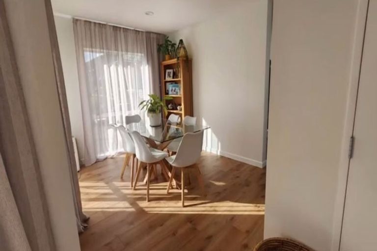 Photo of property in 81a Percy Kinsman Crescent, Riverstone Terraces, Upper Hutt, 5018