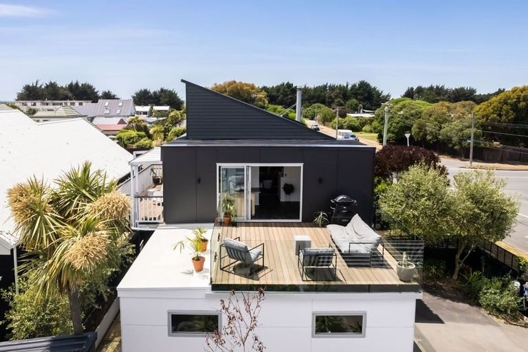 Photo of property in 17 Larnach Street, Waimairi Beach, Christchurch, 8083