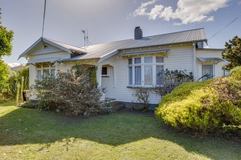 Photo of property in 5 Paterson Street, Pahiatua, 4910