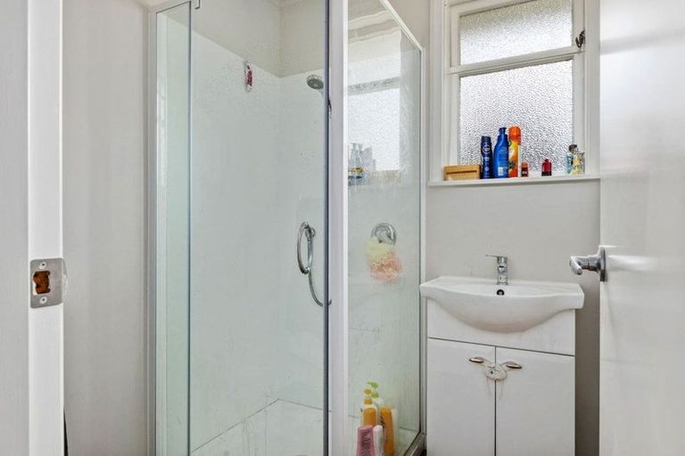 Photo of property in 33 Railway Crescent, Masterton, 5810