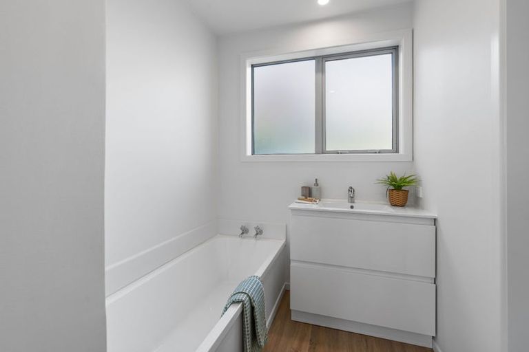 Photo of property in 49 Gladson Avenue, Sockburn, Christchurch, 8042