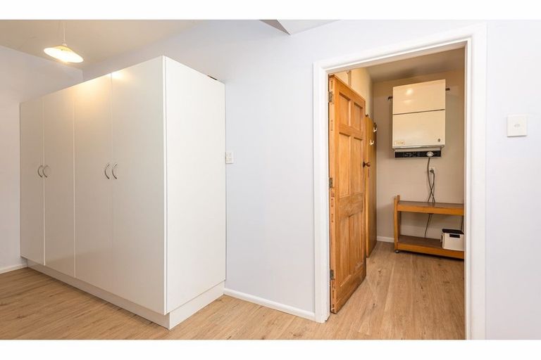 Photo of property in 40 Stapletons Road, Richmond, Christchurch, 8013