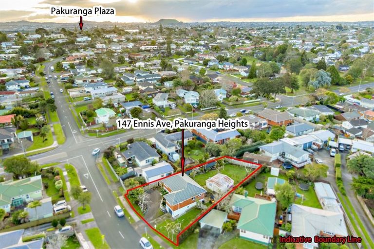 Photo of property in 147 Ennis Avenue, Pakuranga Heights, Auckland, 2010