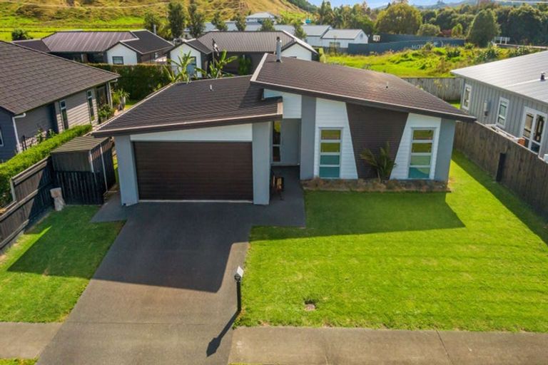 Photo of property in 10 Tuamotu Park, Wainui, Gisborne, 4010