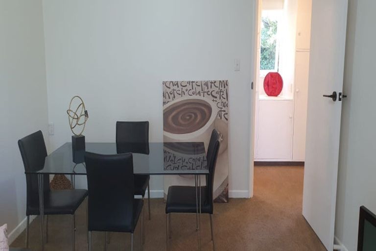 Photo of property in 25 Finnimore Terrace, Vogeltown, Wellington, 6021