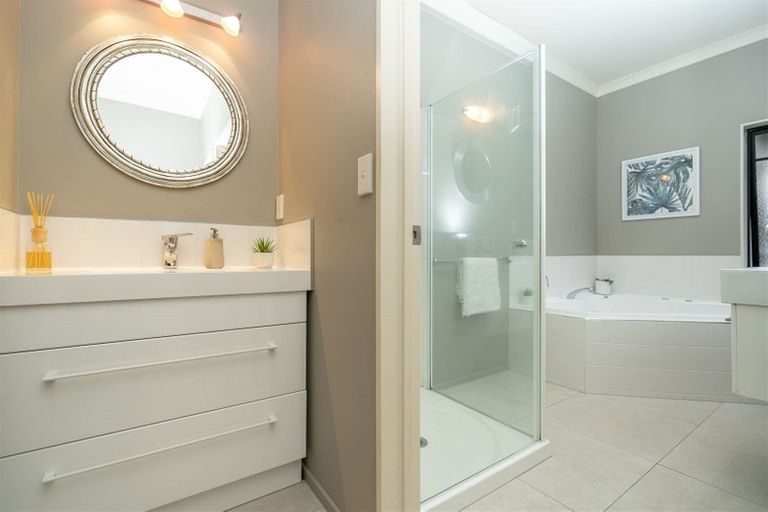 Photo of property in 239 Pencarrow Road, Tamahere, Hamilton, 3283