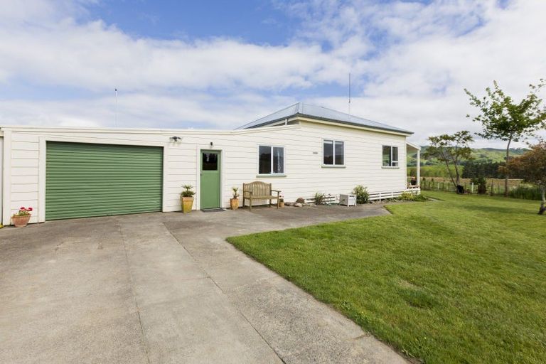 Photo of property in 664a Kairakau Road, Elsthorpe, 4295