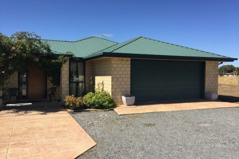 Photo of property in 38 Montrose Avenue, Culverden, 7392