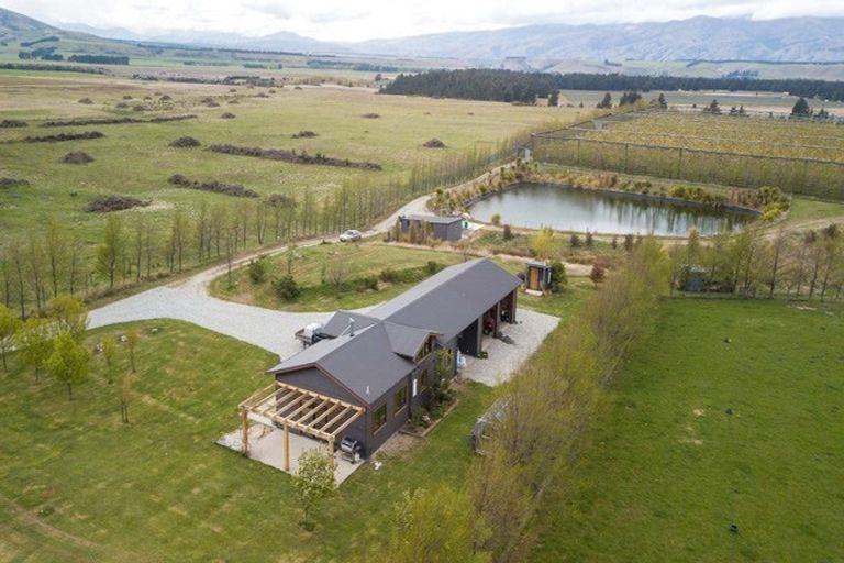 Photo of property in 66 Gladsmuir Road, Queensberry, Cromwell, 9383