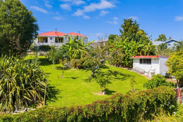 Photo of property in 1 Griffin Road, Maungaturoto, 0520