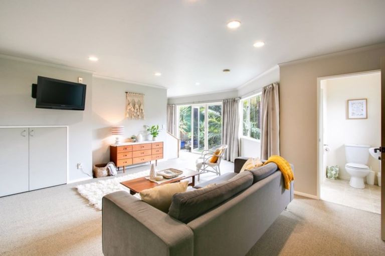 Photo of property in 7 Breakwater Road, Bluff Hill, Napier, 4110