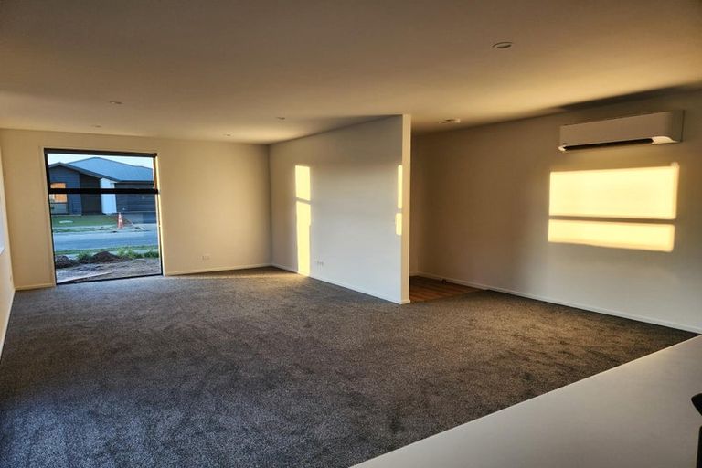 Photo of property in 7 Ned Place, Halswell, Christchurch, 8025