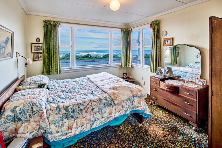 Photo of property in 166 Owhiro Bay Parade, Owhiro Bay, Wellington, 6023