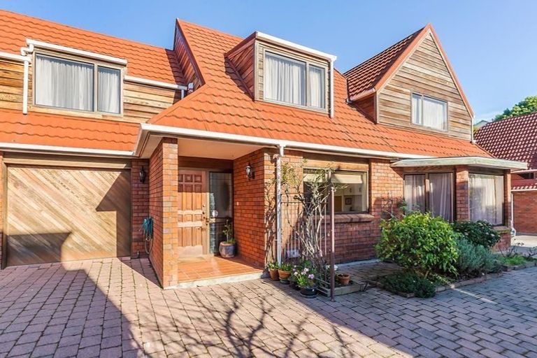 Photo of property in 14b Agra Crescent, Khandallah, Wellington, 6035