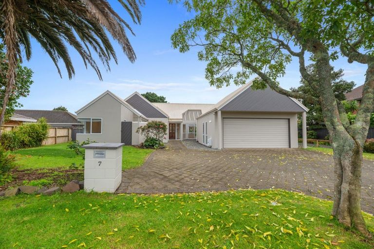 Photo of property in 7 Plateau Heights, Mount Maunganui, 3116