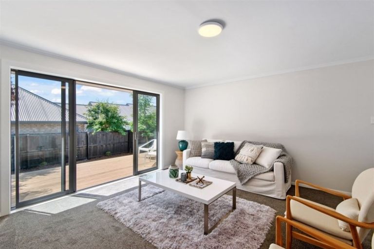 Photo of property in 1/55 Mcfaddens Road, St Albans, Christchurch, 8052