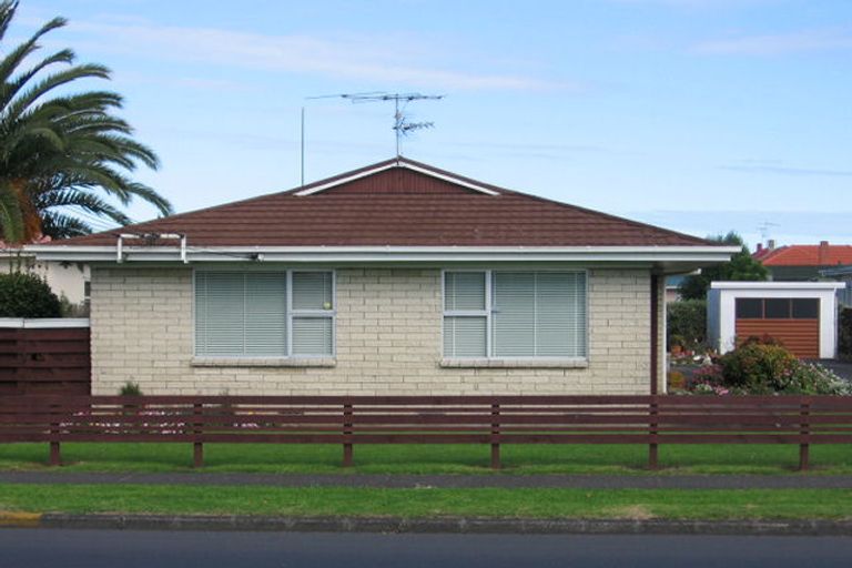 Photo of property in 1/99 Carruth Road, Papatoetoe, Auckland, 2025