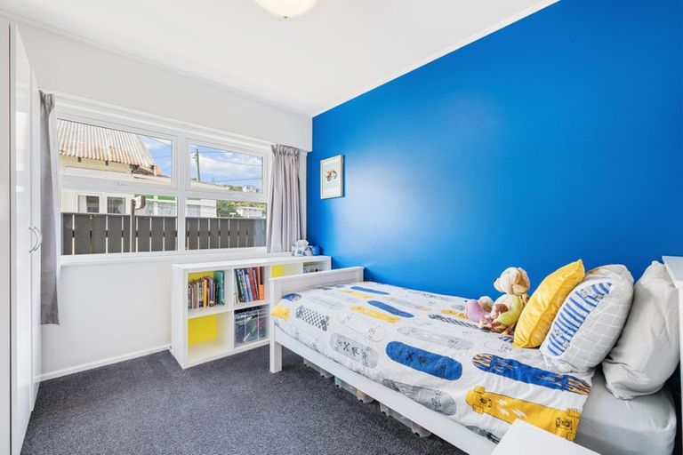 Photo of property in 143a Rongotai Road, Kilbirnie, Wellington, 6022