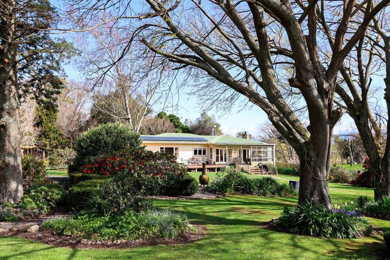 Photo of property in 258 Smith Road, Dannevirke, 4978