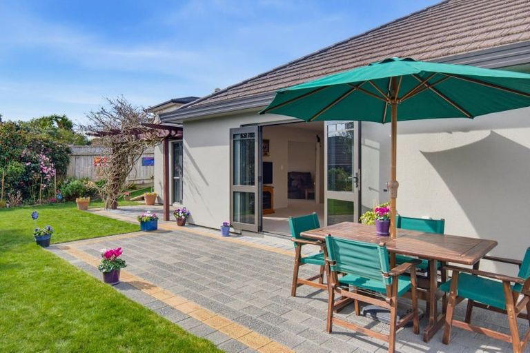 Photo of property in 16 Rifleman Lane, Paraparaumu Beach, Paraparaumu, 5032