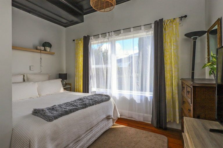 Photo of property in 1009 Beatty Street, Mayfair, Hastings, 4122