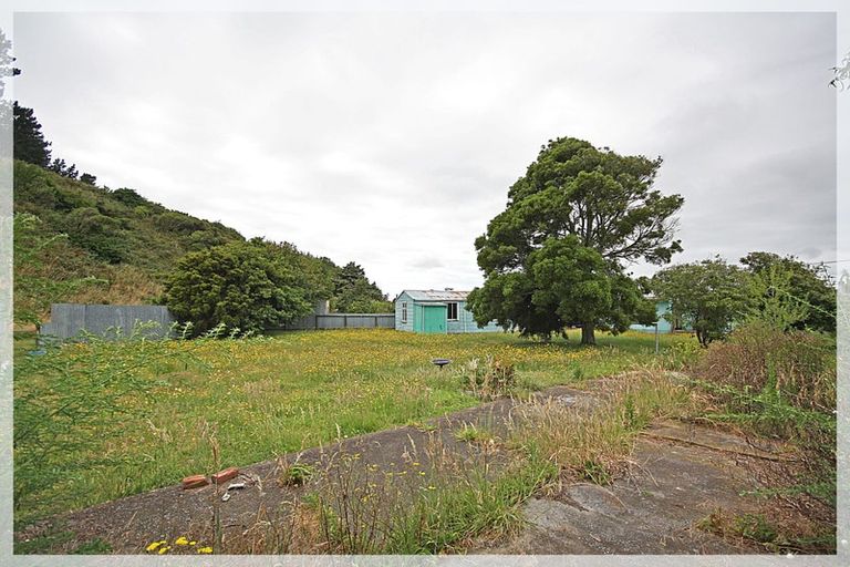 Photo of property in 23 Herrington Street, Foxton, 4814