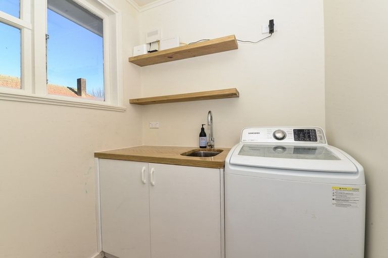 Photo of property in 12 Holland Road, Fairfield, Hamilton, 3214