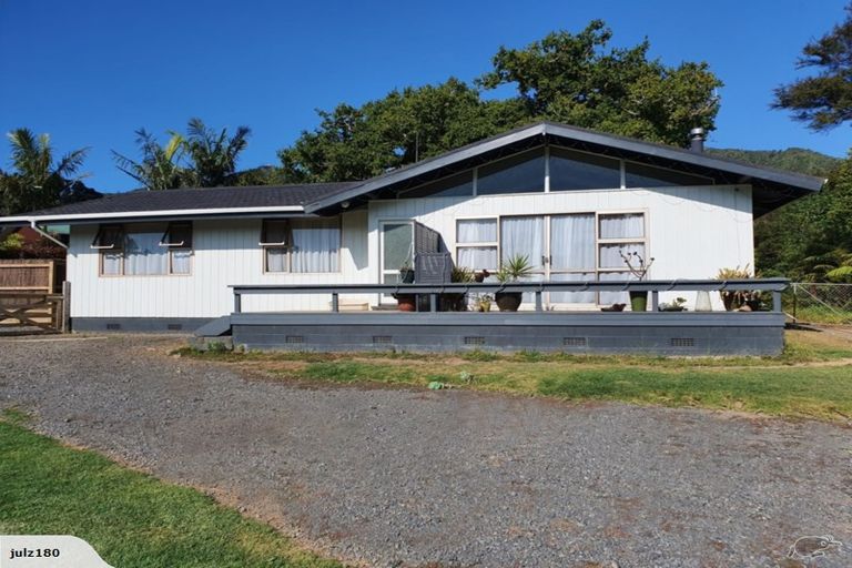 Photo of property in 30 Driving Creek Road, Coromandel, 3506