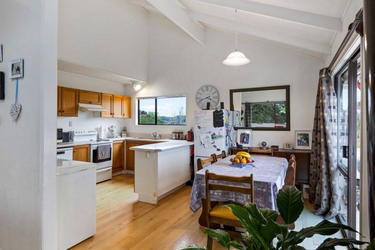 Photo of property in 39 Hillcrest Road, Hatfields Beach, Orewa, 0931