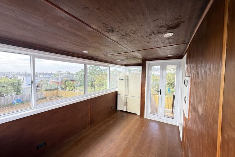 Photo of property in 23 Gilliam Street, New Lynn, Auckland, 0600