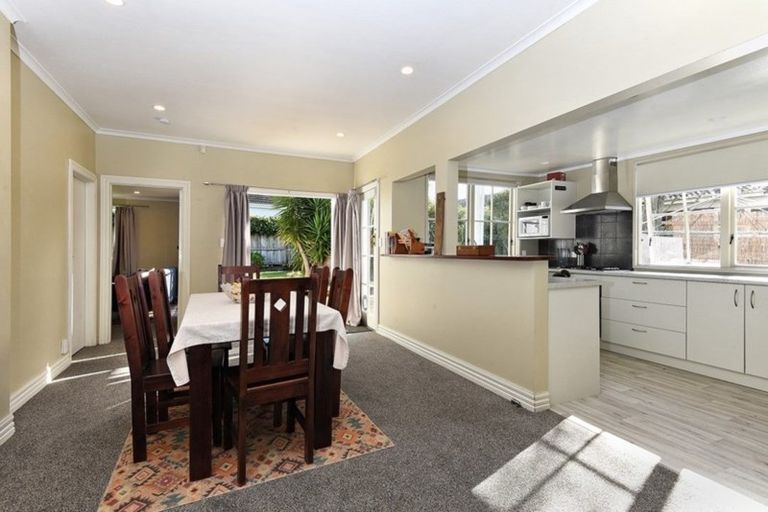 Photo of property in 6 Counsel Terrace, Mount Albert, Auckland, 1025