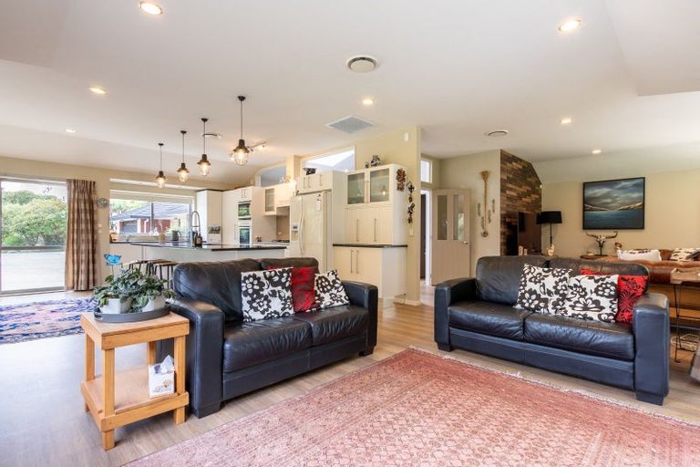 Photo of property in 11 Celtic Way, Paraparaumu, 5032