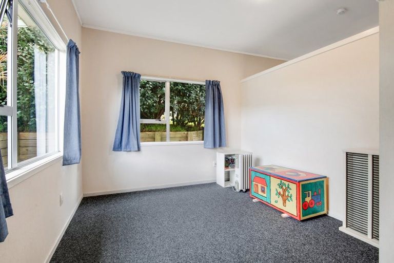 Photo of property in 11 Fairway Avenue, Red Beach, 0932