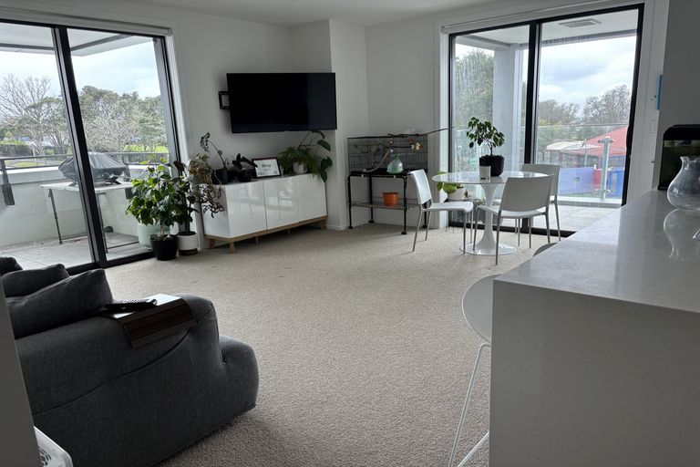 Photo of property in 101/8 Waikumete Road, Glen Eden, Auckland, 0602