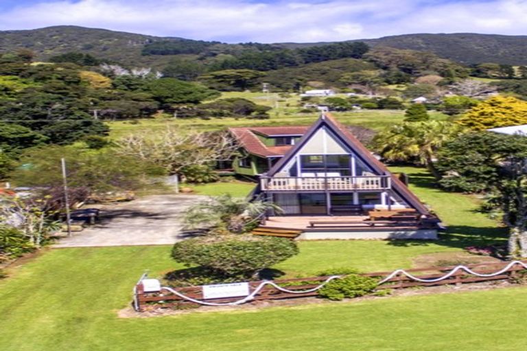 Photo of property in 1637 Port Charles Road, Port Charles, Coromandel, 3584