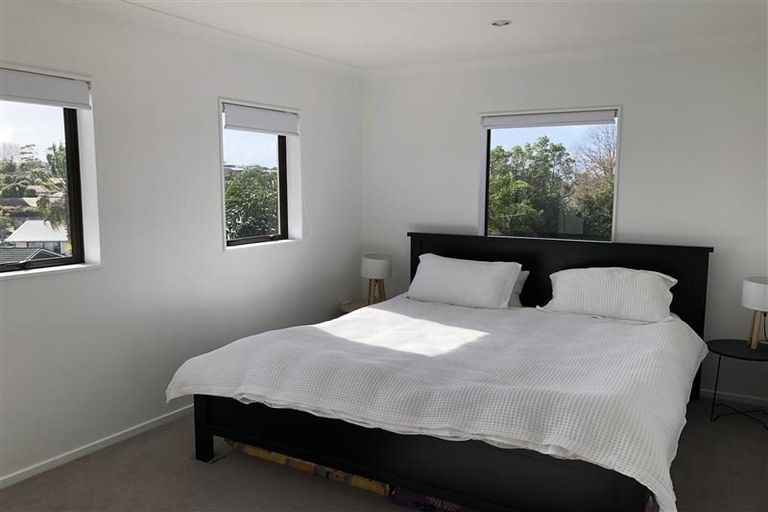 Photo of property in 29a Bay Street, Red Beach, 0932