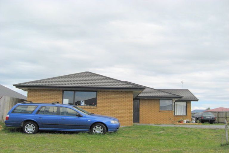 Photo of property in 30 Parkinson Place, Woodend, 7610