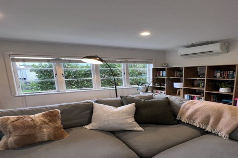 Photo of property in 23 Linwood Avenue, Mount Albert, Auckland, 1025