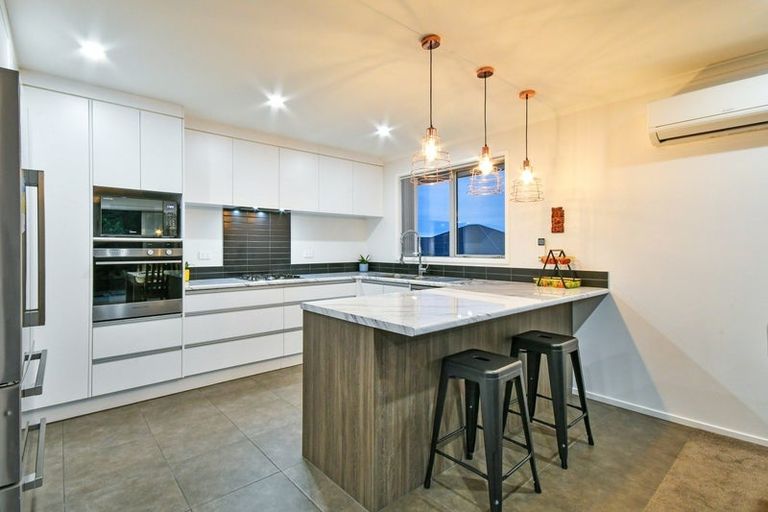 Photo of property in 48 Helenvale Crescent, Pokeno, 2402