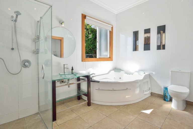 Photo of property in 82 Stout Street, Whataupoko, Gisborne, 4010