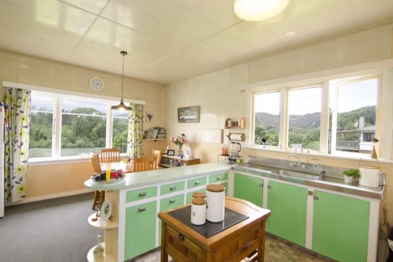 Photo of property in 4 Tweed Street, Roxburgh, 9500