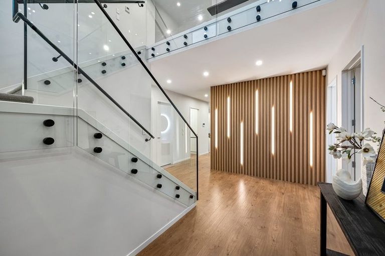 Photo of property in 11 Alexandra Street, Riverhead, 0820