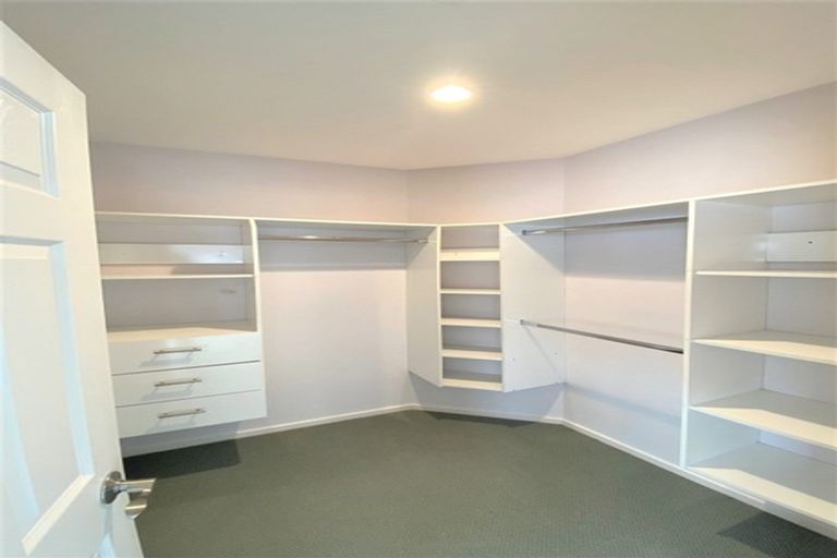 Photo of property in 102b Meadowland Drive, Somerville, Auckland, 2014