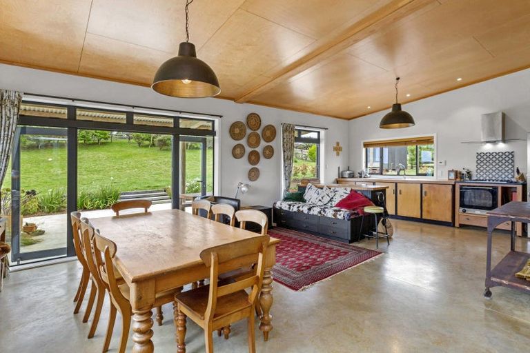 Photo of property in 239 Hills Road, Raglan, 3295