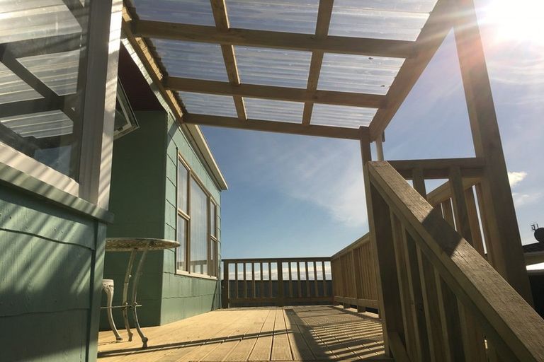 Photo of property in 17 Aubrey Street, Waitara, 4320