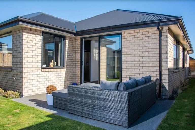 Photo of property in 24 Pakohe Street, Pegasus, 7612