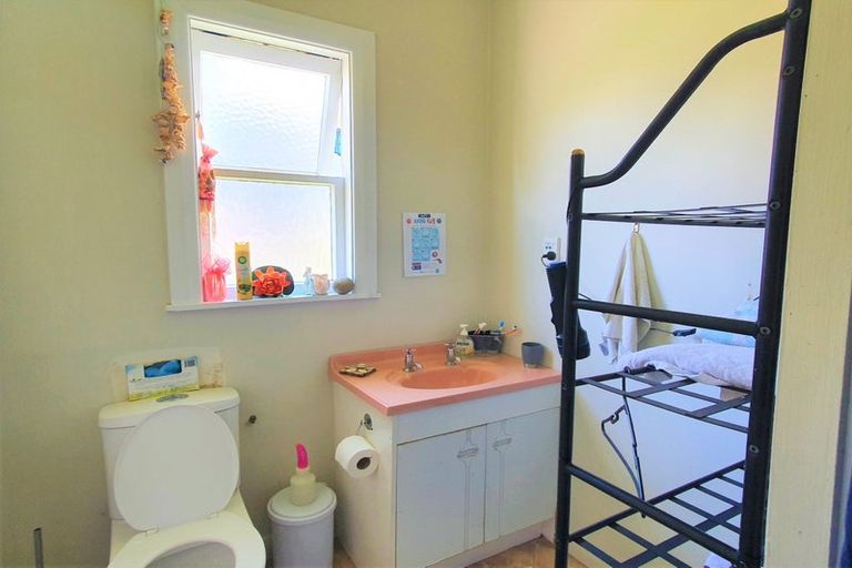 Photo of property in 7 Nimmo Street West, Rawene, Kaikohe, 0473